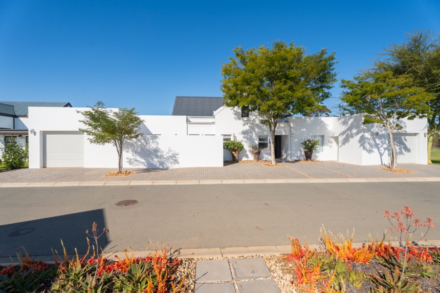 4 Bedroom Property for Sale in Silwerstrand Golf And River Estate Western Cape